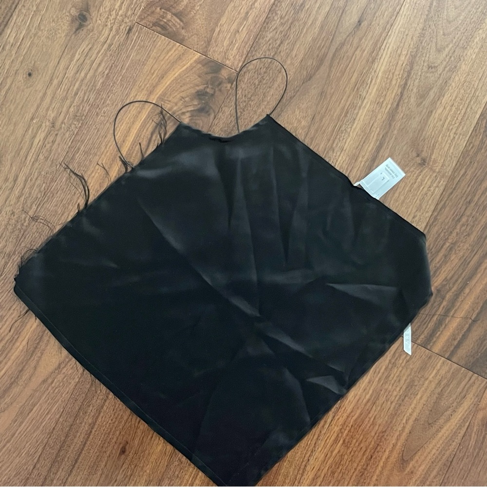 ARE YOU AM I SENNA SILK TOP- BLACK